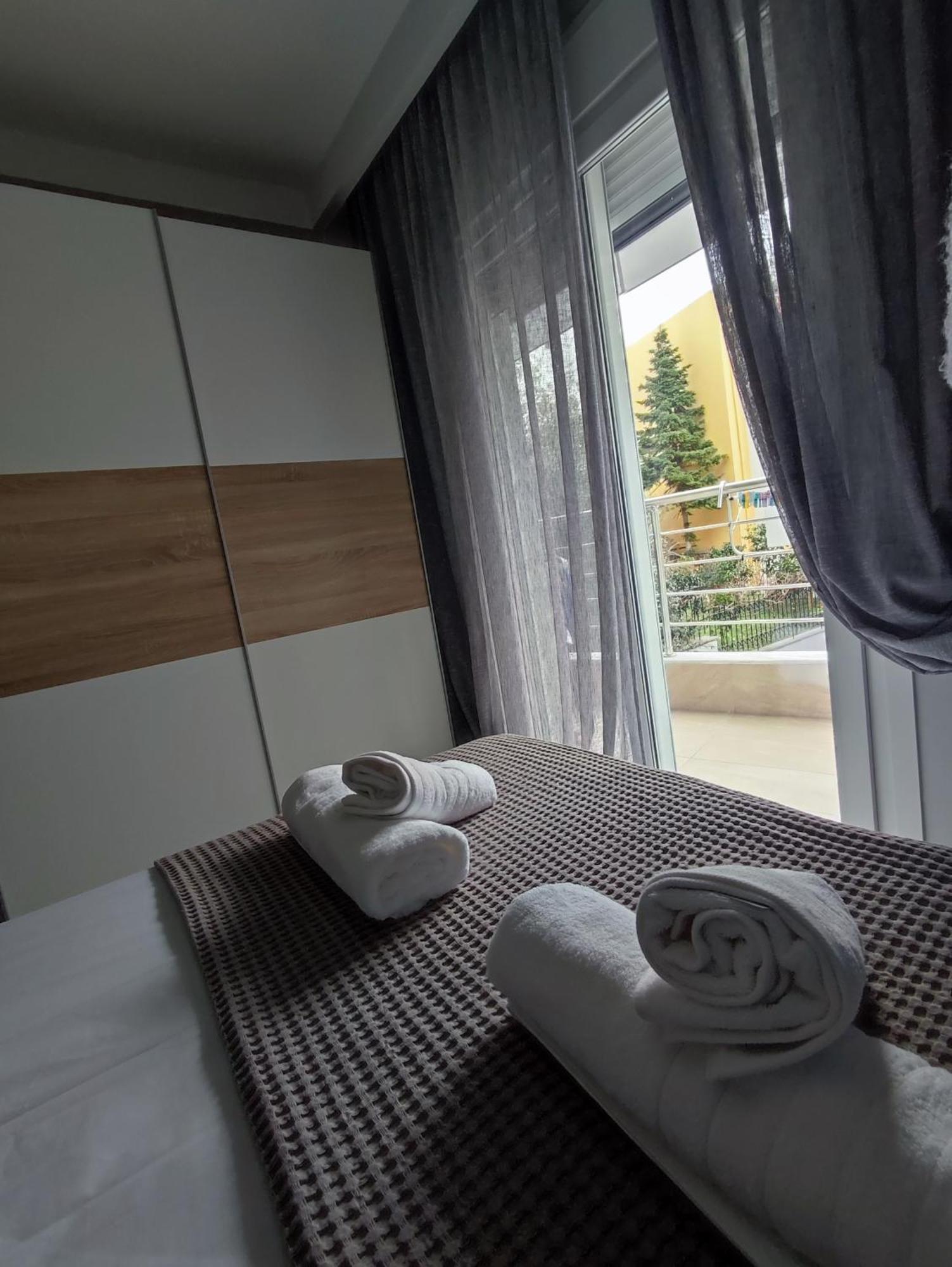 Domi Luxury Apartment Kavala Bagian luar foto