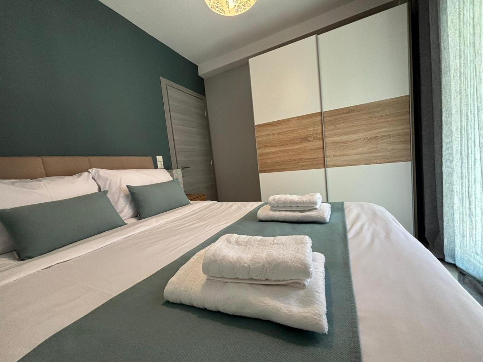 Domi Luxury Apartment Kavala Bagian luar foto