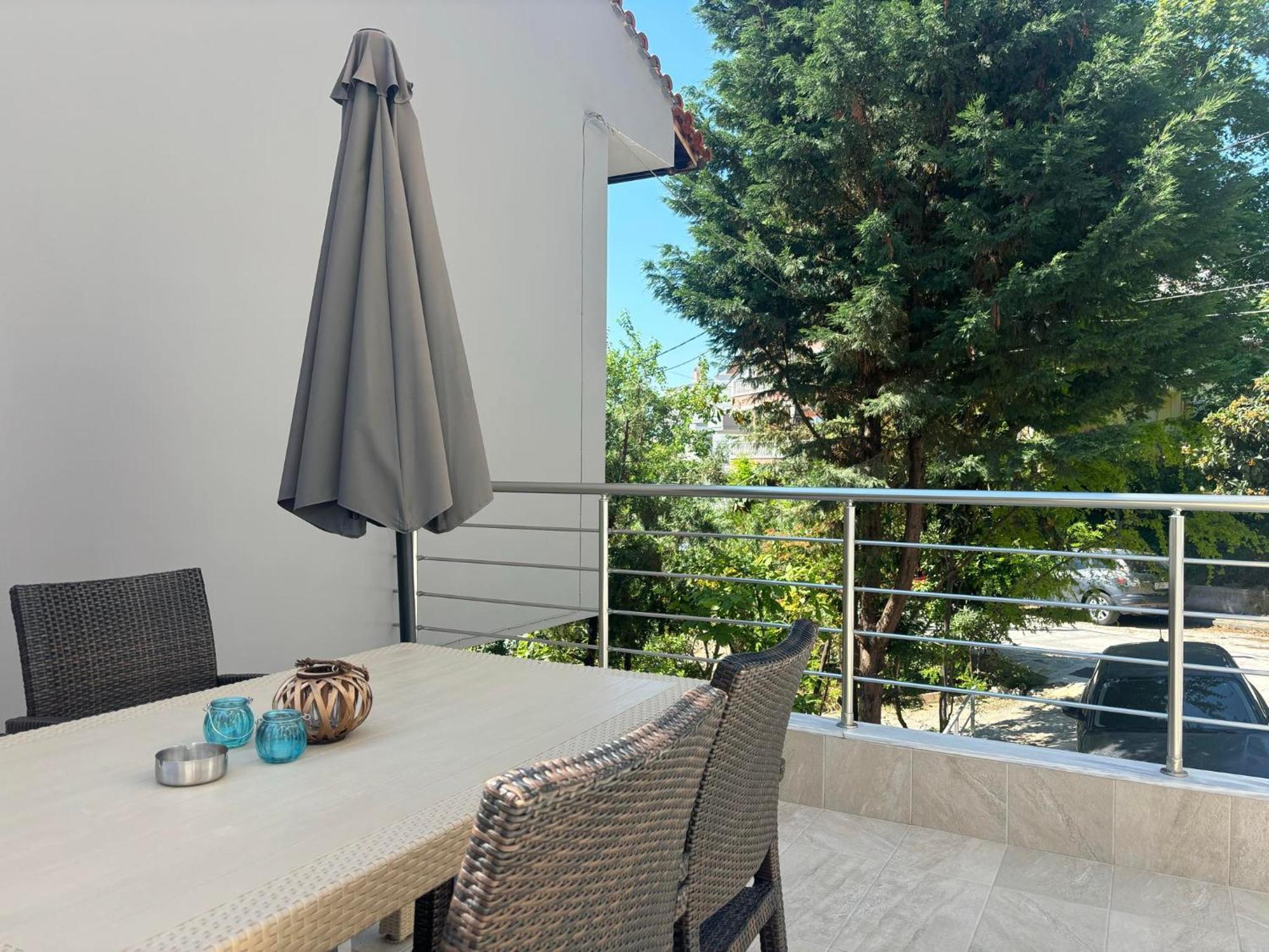 Domi Luxury Apartment Kavala Bagian luar foto